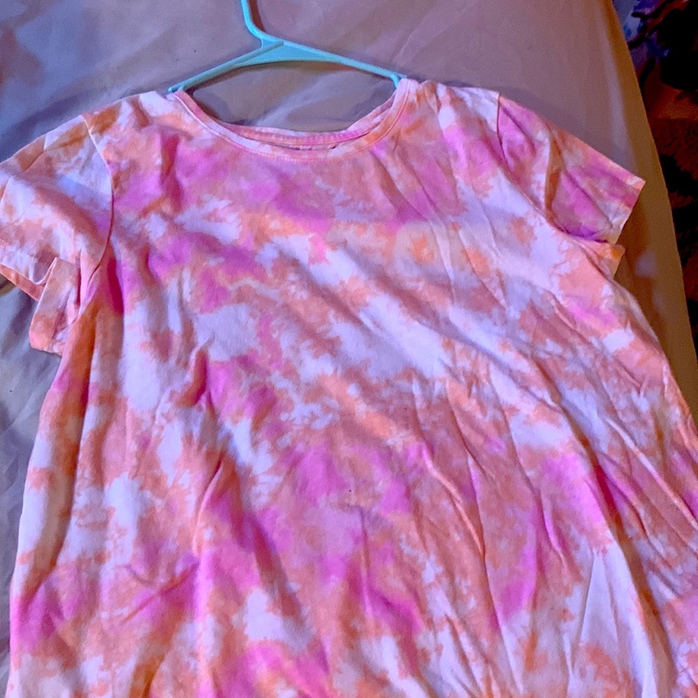 tye-dye pink and orange shirt